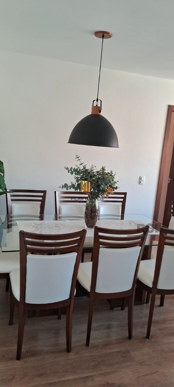 Apartamento 02 dormitórios alto padrão, bairro São João, com 02 vagas cobertas