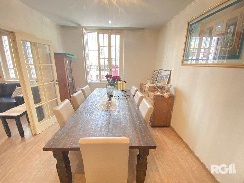 AMPLO APARTAMENTO À VENDA 2 DORMITÓRIOS