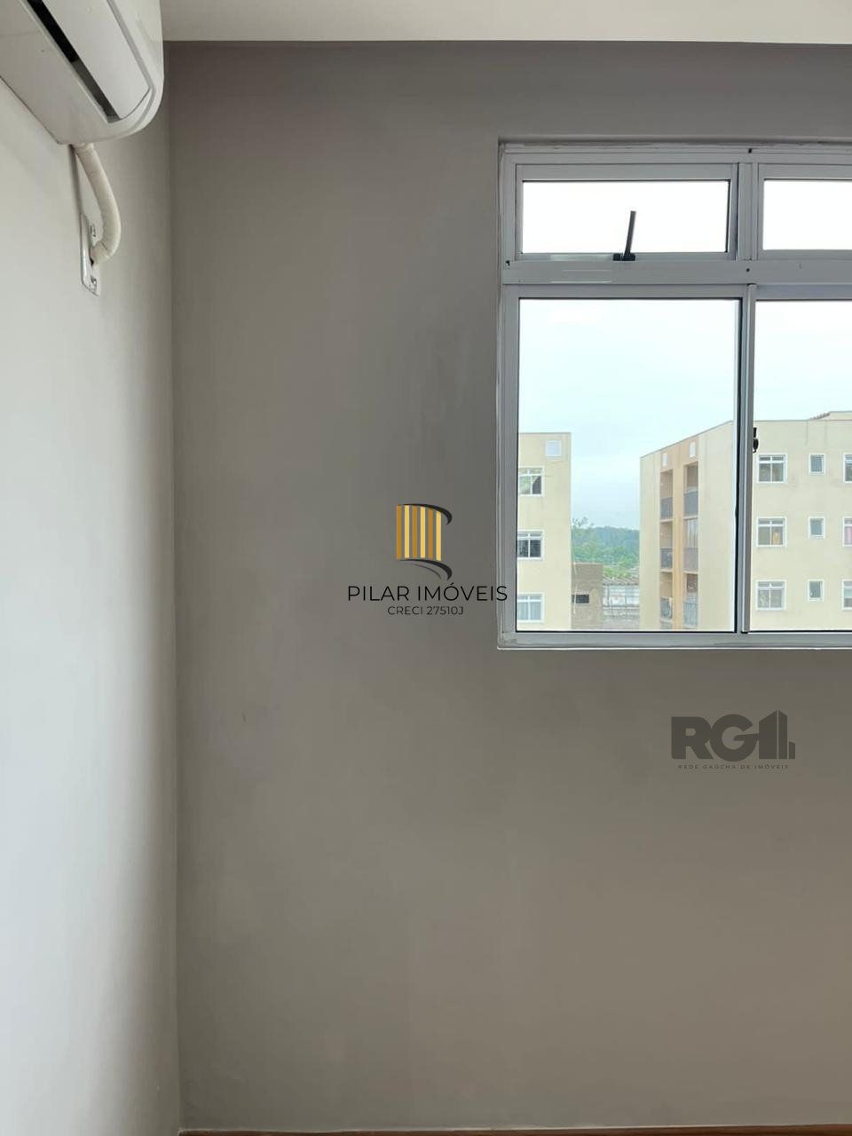 Ótima Casa Terrea,  2 dormitórios , 2 vagas de garagens bairro Hipica em Porto A