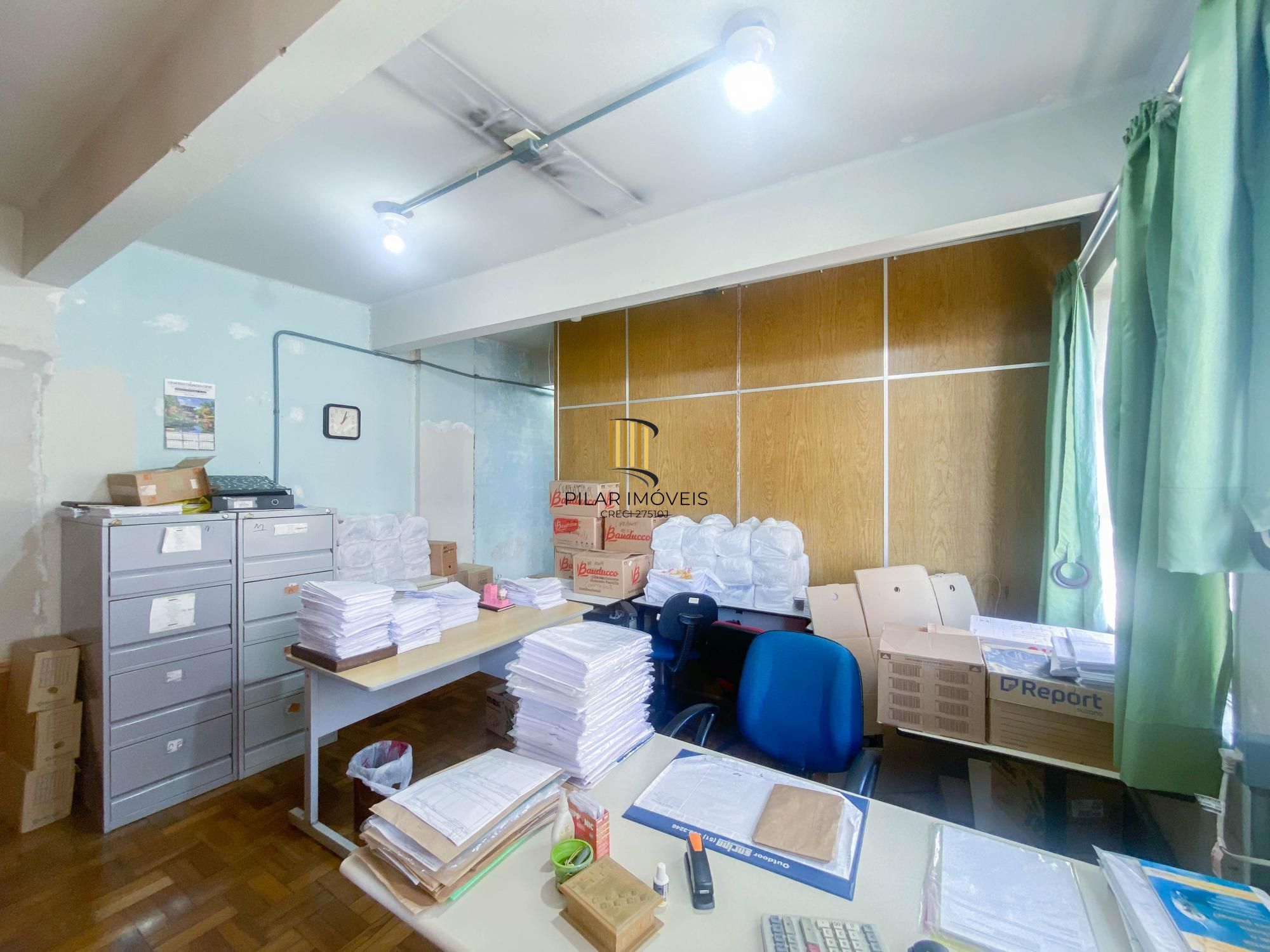 Sala Comercial Vista para o Guaíba, 2 Ambientes e Banheiro - Galeria do Rosário