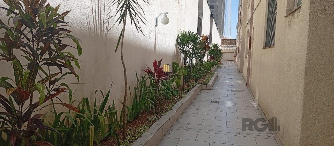 Apartamento 2 dormitórios , terreno elevado, lateral, bairro cidade baixa- Porto - Pilar Imóveis