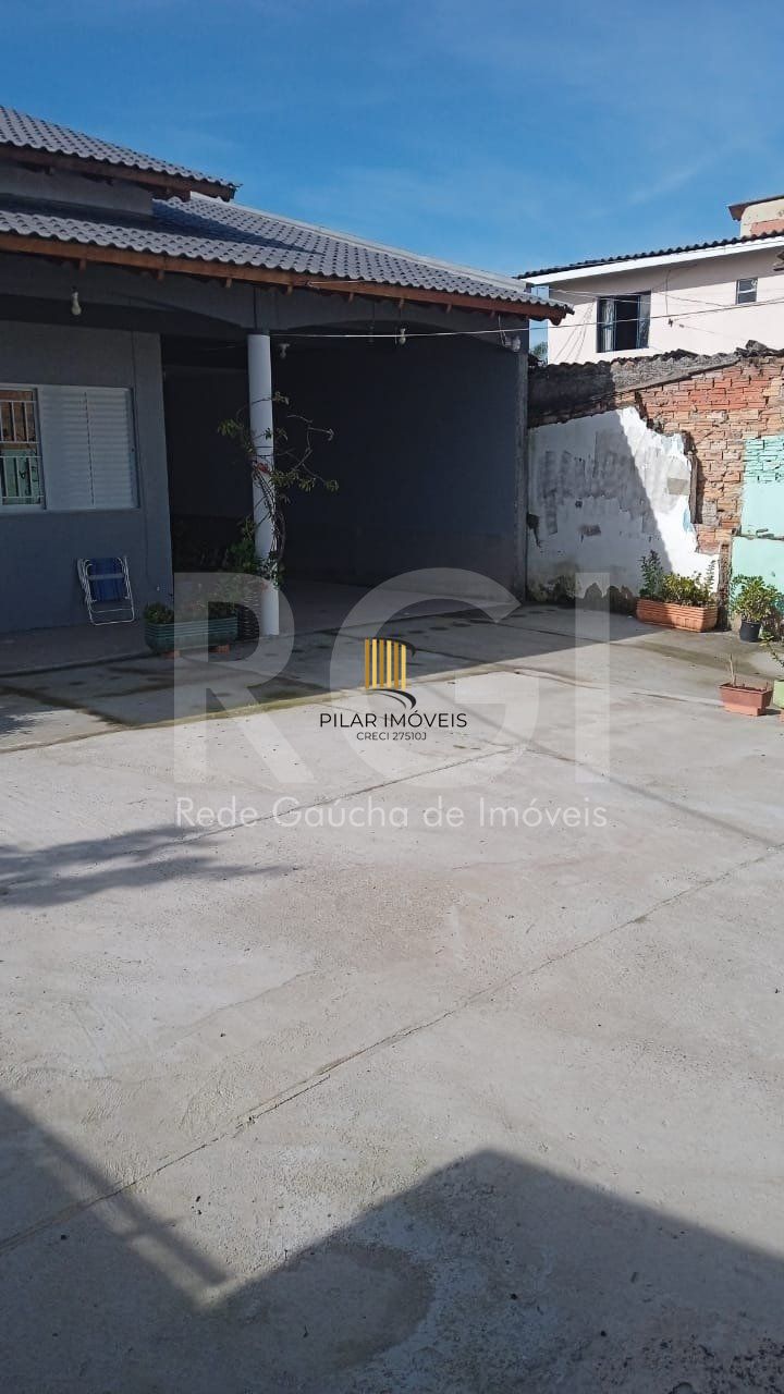 Casa para Venda - 90m², 3 dormitórios, 4 vagas - Maria Regina