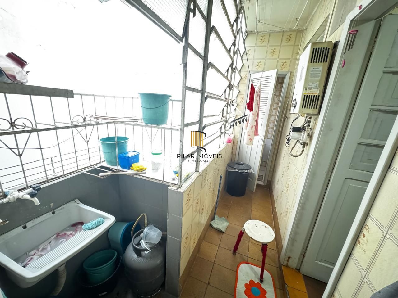 Apartamento amplo de 2 dormitórios na Cidade Baixa - Porto Alegre