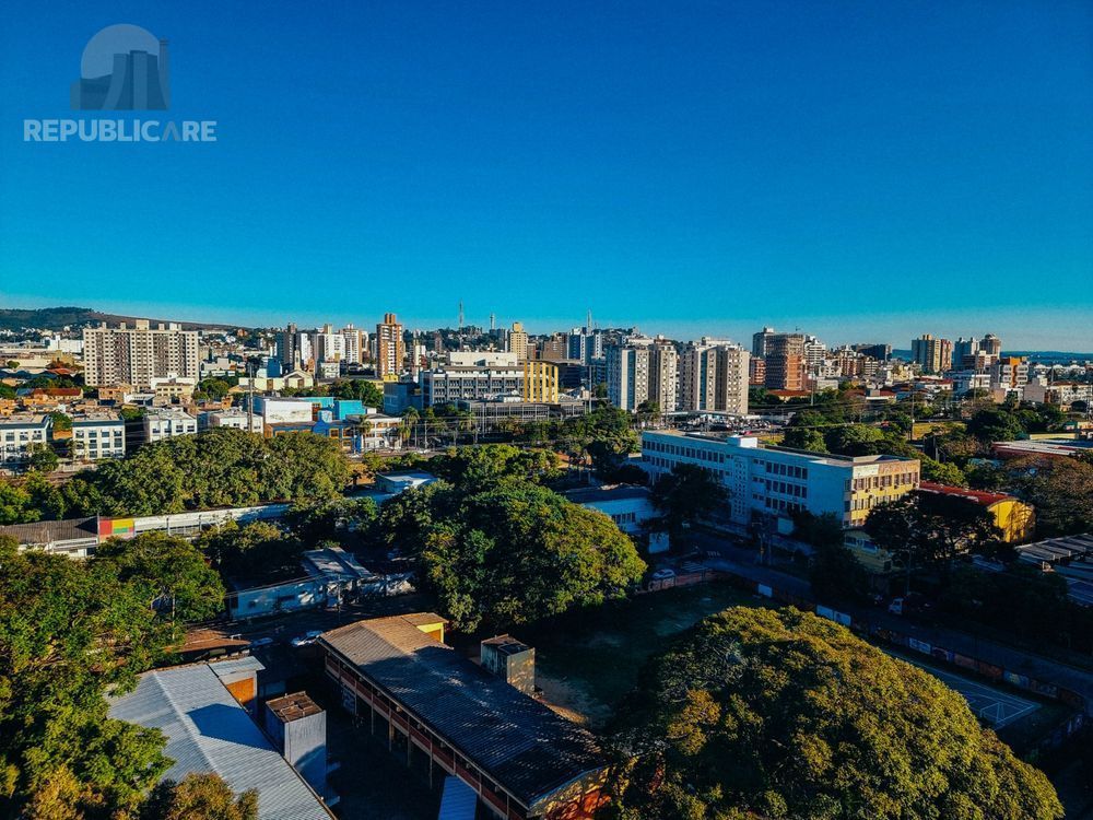 Cobertura de 3 Dormitórios com Suíte e Terraço em Porto Alegre