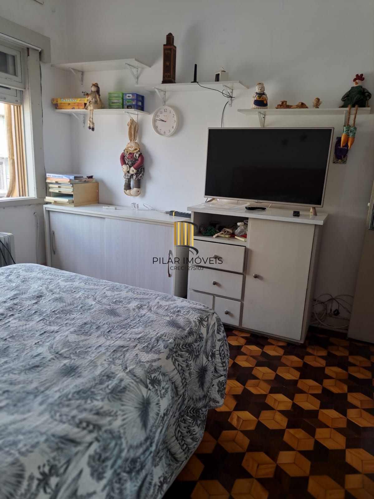 Apartamento  3 dormitórios, de frente com sacada, garagem , elevador, Bairro Cid