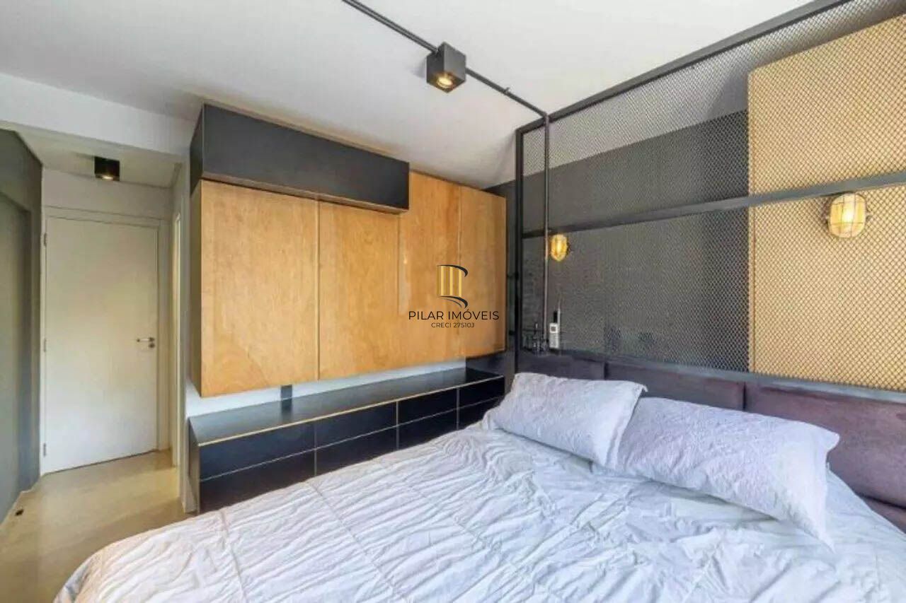 COBERTURA DE 151M², 2 DORMITÓRIOS, 1 SUÍTE, 2 VAGAS - BAIRRO PETRÓPOLIS
