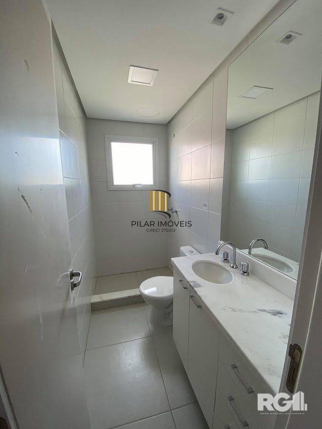 APARTAMENTO 2 DORMITÓRIOS, SUITE, GARAGEM COBERTA