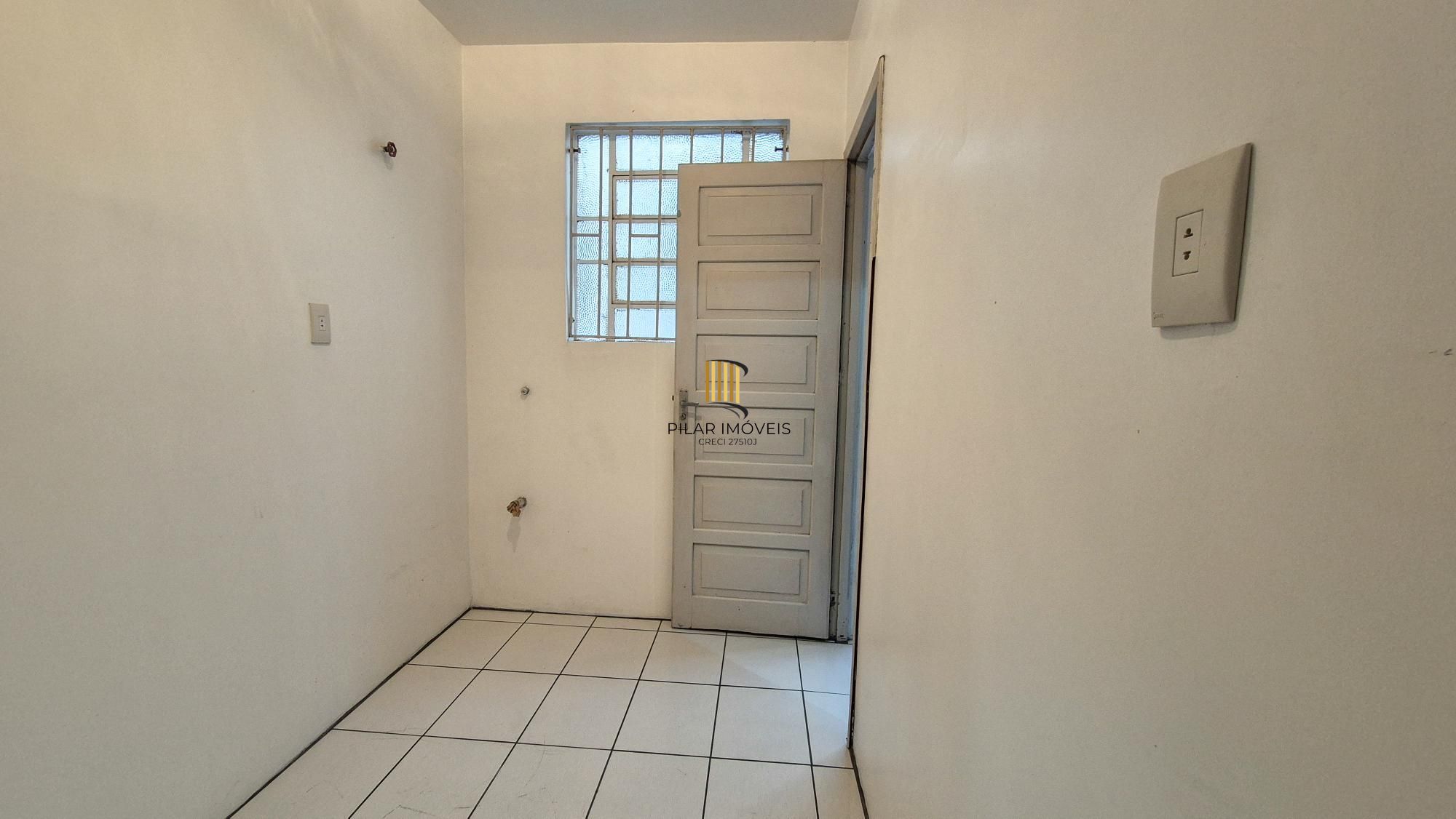 APARTAMENTO AMPLO, 70m² com 2 QUARTOS e 2 BANHEIROS, NO CORAÇÃO DA CIDADE BAIXA