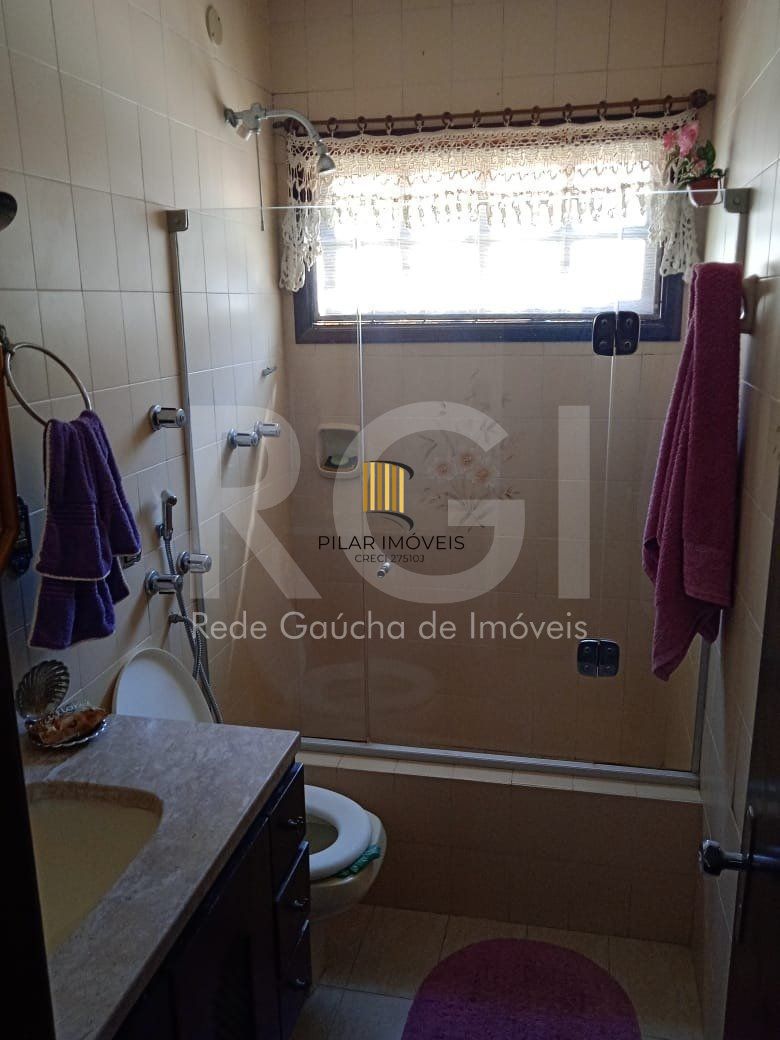 Casa para Venda - 750m², 6 dormitórios, sendo 3 suites, 4 vagas - Partenon
