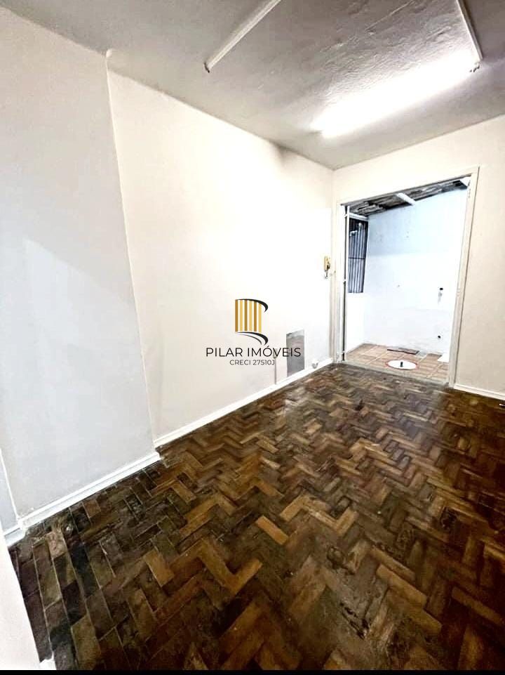 🔑 JK grande no Centro de Porto Alegre – oportunidade única para morar ou investir!