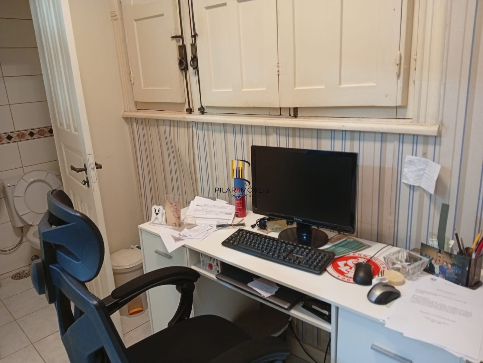 Casa com 5 quartos , 7 banheiros e pátio!