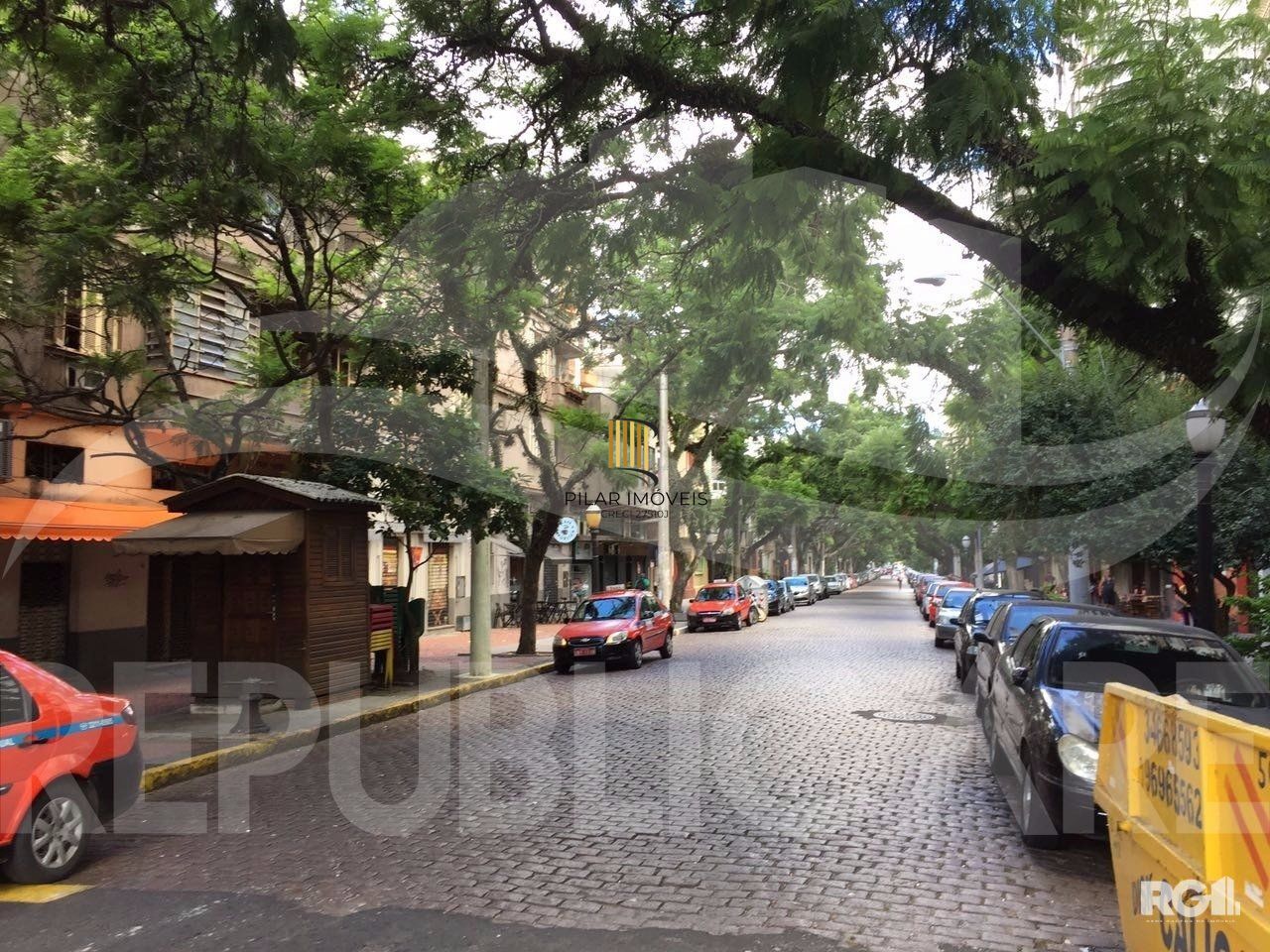 APARTAMENTO 3 DORMITÓRIOS WC AUXILIAR. CÓD. RP389992