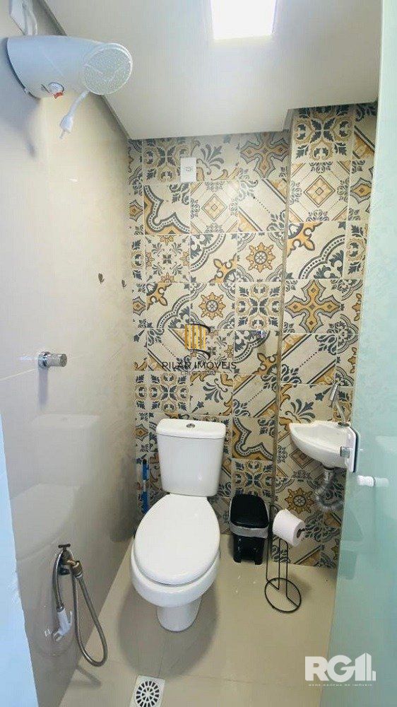 APARTAMENTO SEMI-MOBILIADO NO BAIRRO FLORESTA
