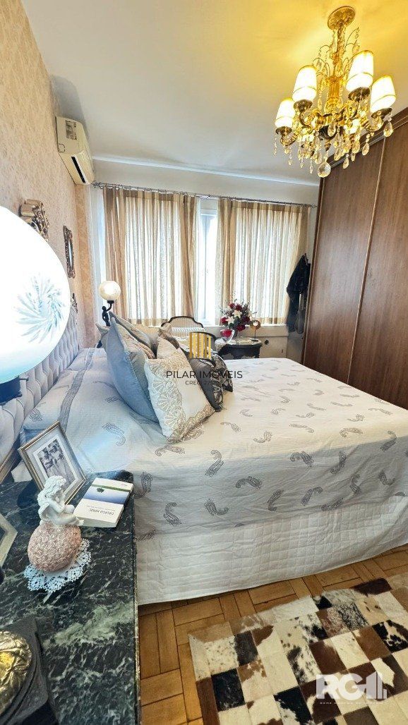 IMOVEL  A VENDA COM 142,30 M²  COM 3DORMITÓRIOS, ESQUINA VENANCIO AIRES