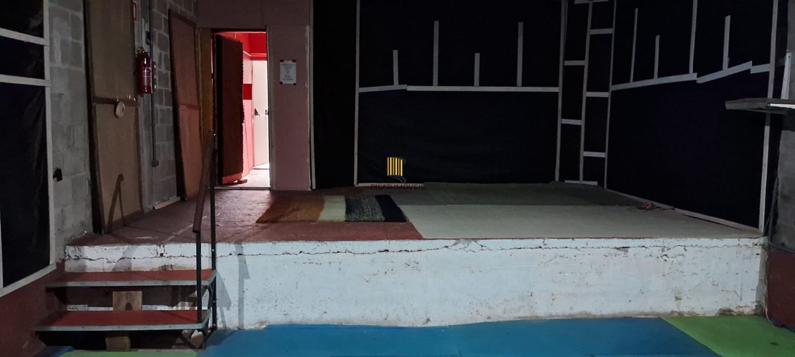 Casa Comercial Reformada no Bairro Rio Branco