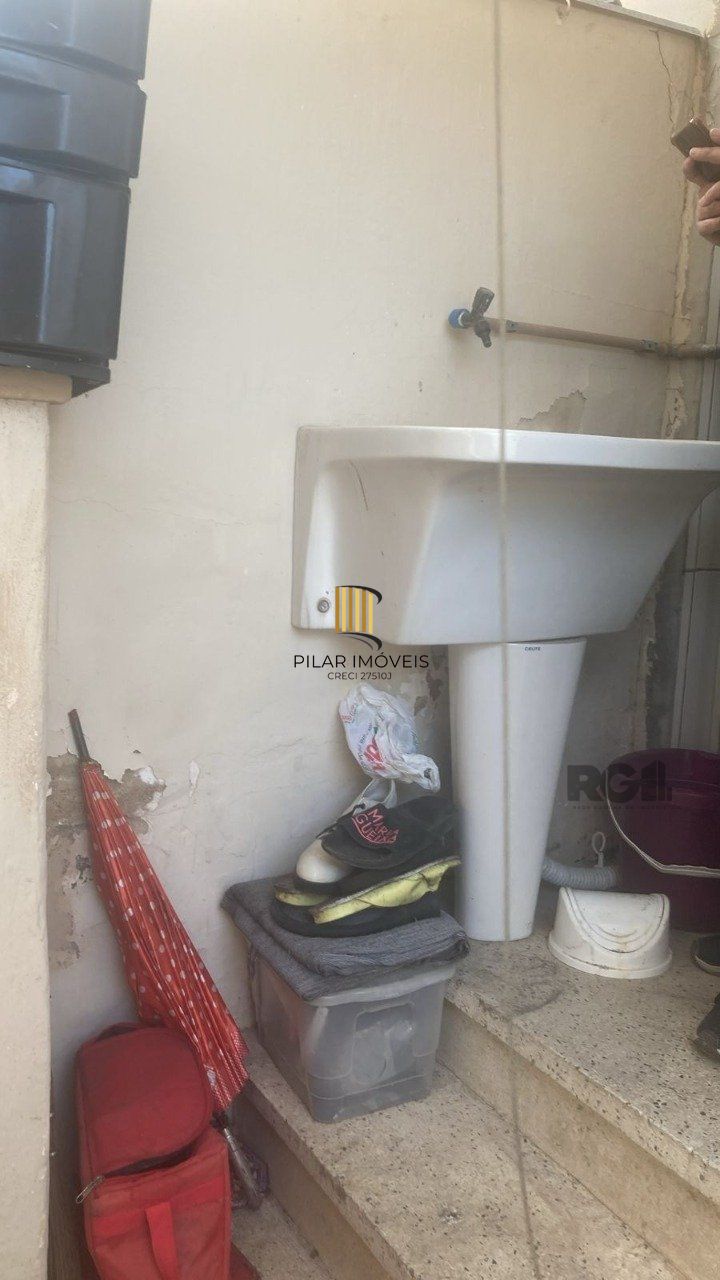 Apartamento 1 dormitórios à venda Floresta Porto Alegre/RS