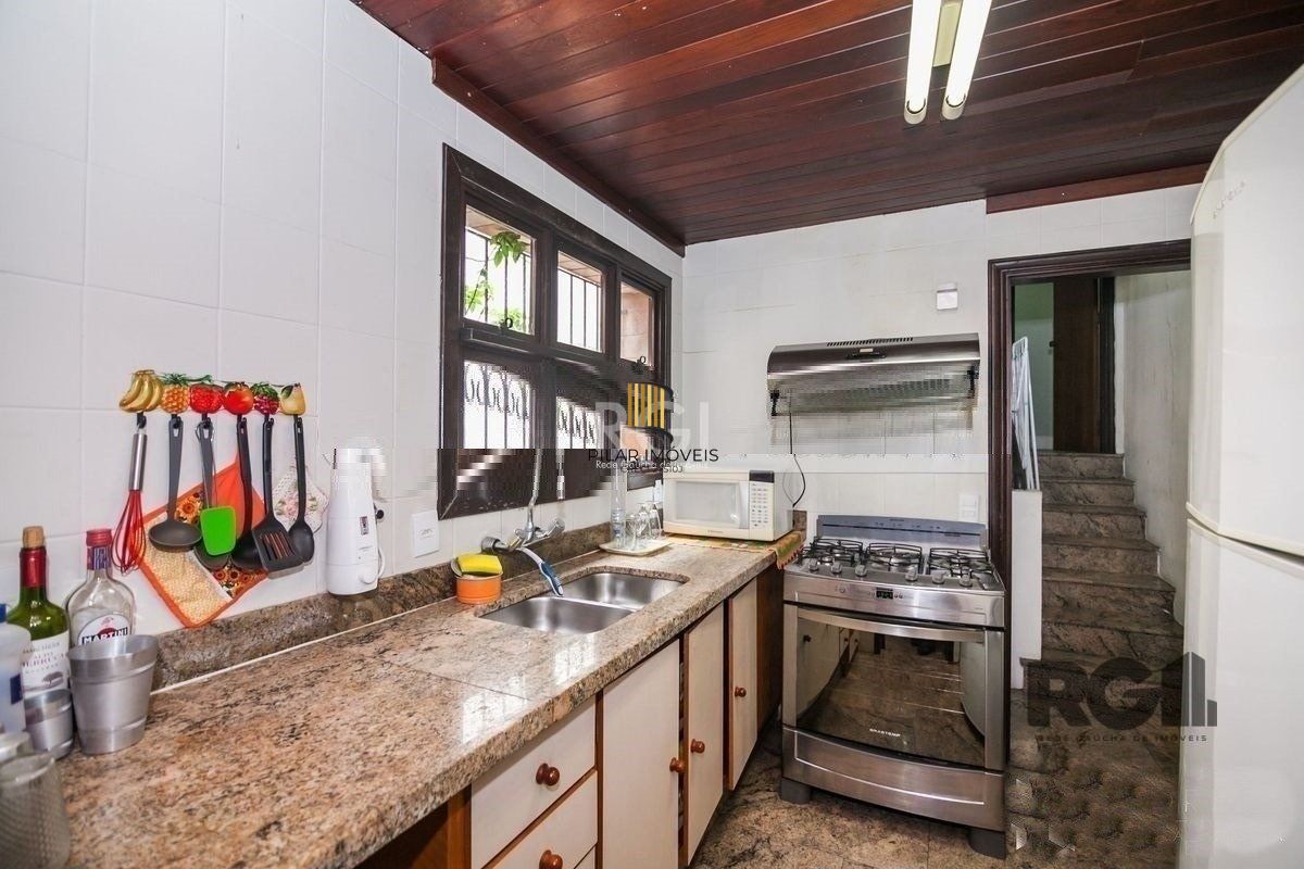 Casa 3 dormitórios à venda Rio Branco Porto Alegre/RS