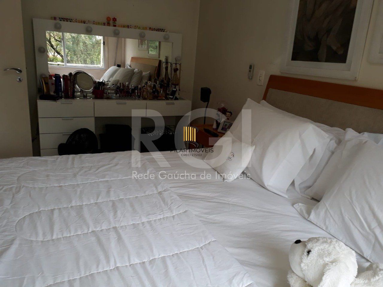 Apartamento com 3 quartos semi mobiliado próximo do Bourbon  Country!