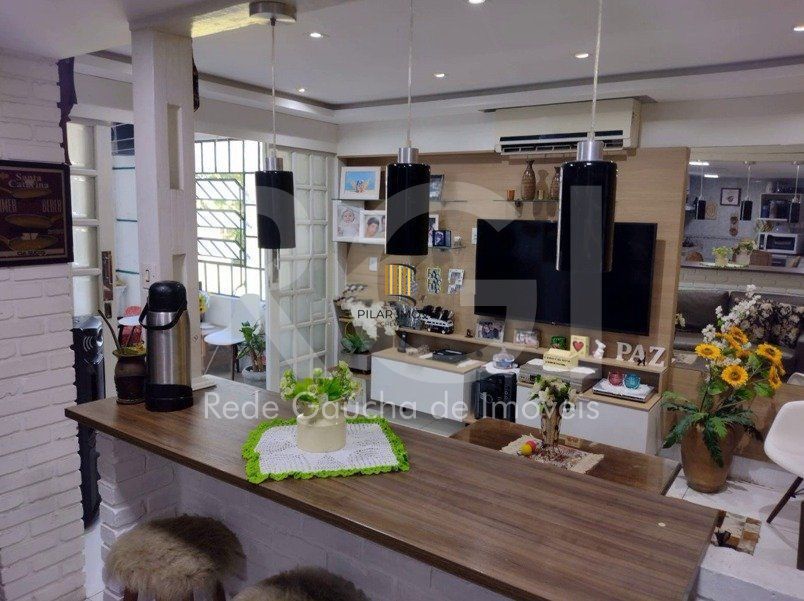 Casa à venda com 3 quartos e garagem 2 carros!