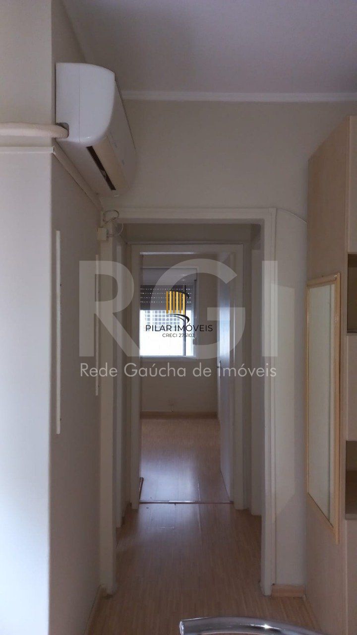 Apartamento 2 quartos, 2 vagas garagem, semi-mobilado na Praia de Belas!