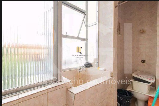 Apartamento 2 quartos, 2 banheiros, desocupado na santana!