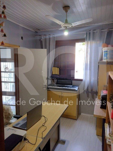 Casa à venda com 3 quartos e garagem 2 carros!