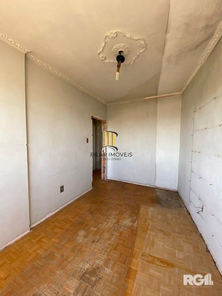 Apartamento à venda em Porto Alegre - 3 quartos - Santana