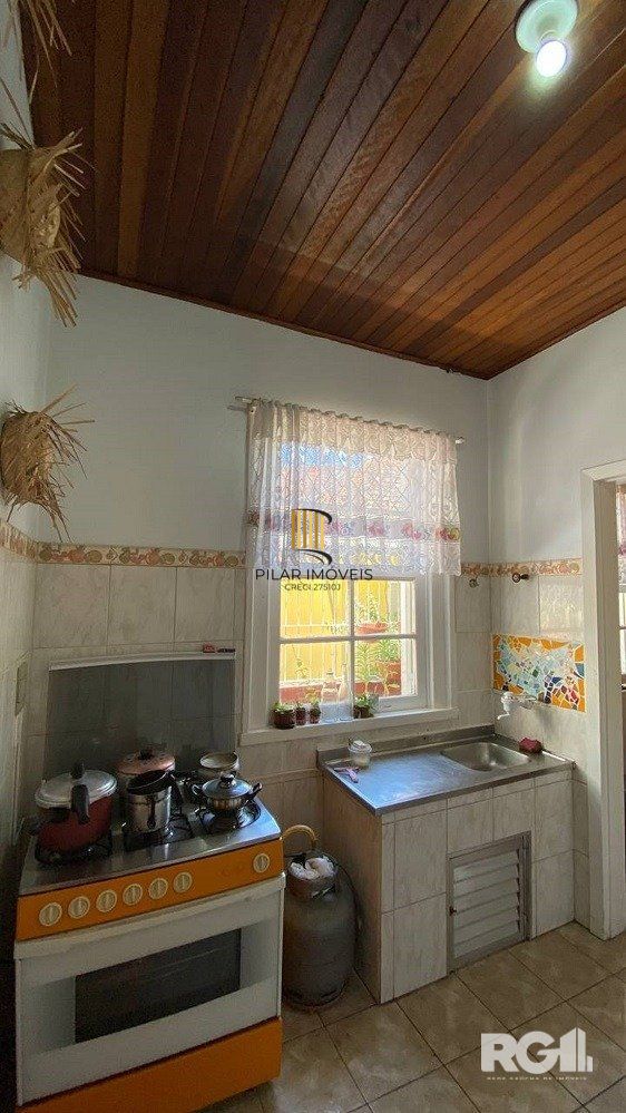 ÓTIMO APARTAMENTO 3 DORMITORIOS DE FRENTE COM SACADA PRÓXIMO A REDENÇÃO