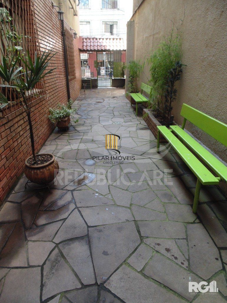 APARTAMENTO ESTILO STUDIO NO CORAÇÃO DA CIDADE BAIXA .