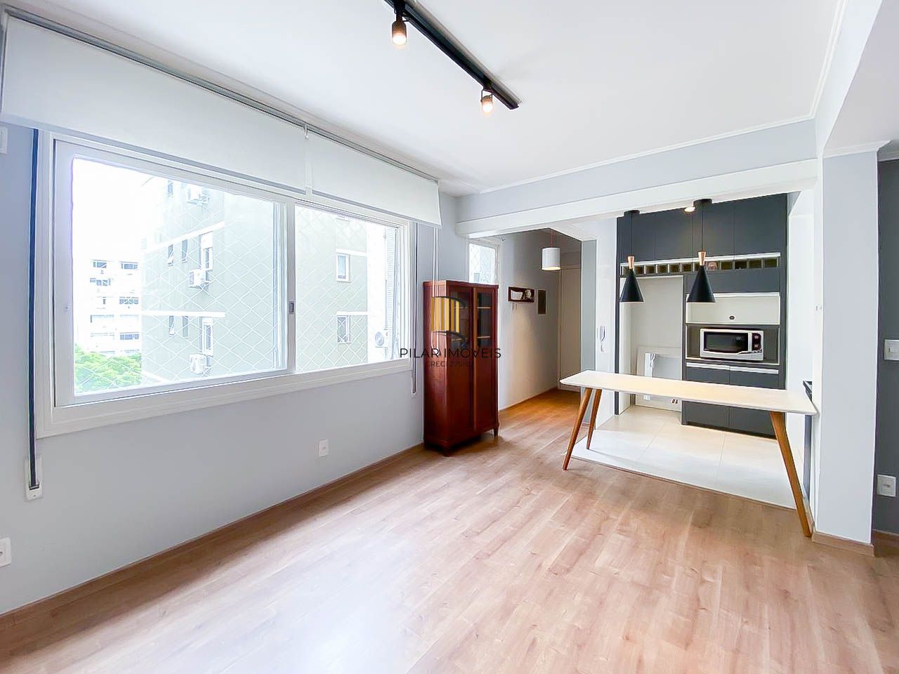 Apartamento 2 Dormitórios com Vaga Coberta e Cozinha Planejada no Bom Fim - Pilar Imóveis