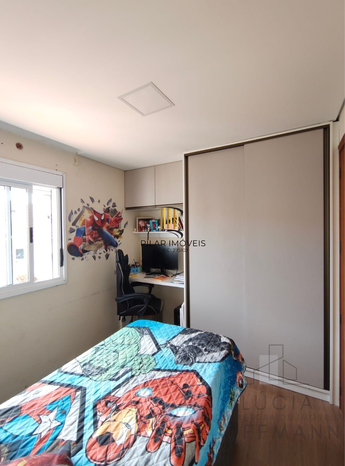 Casa em condomínio semi-mobiliada, desocupada e pronta para morar!