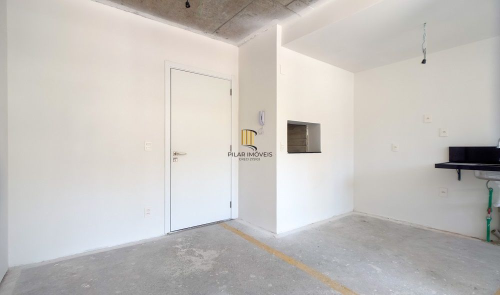 Impecável Condomínio na Cidade Baixa - 2 dorm com Gar.