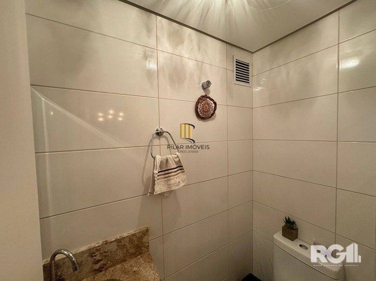 Apartamento de 1 quarto com suíte, mobiliado e 1 vaga de garagem na Cidade Baixa. - Cód. RP390362