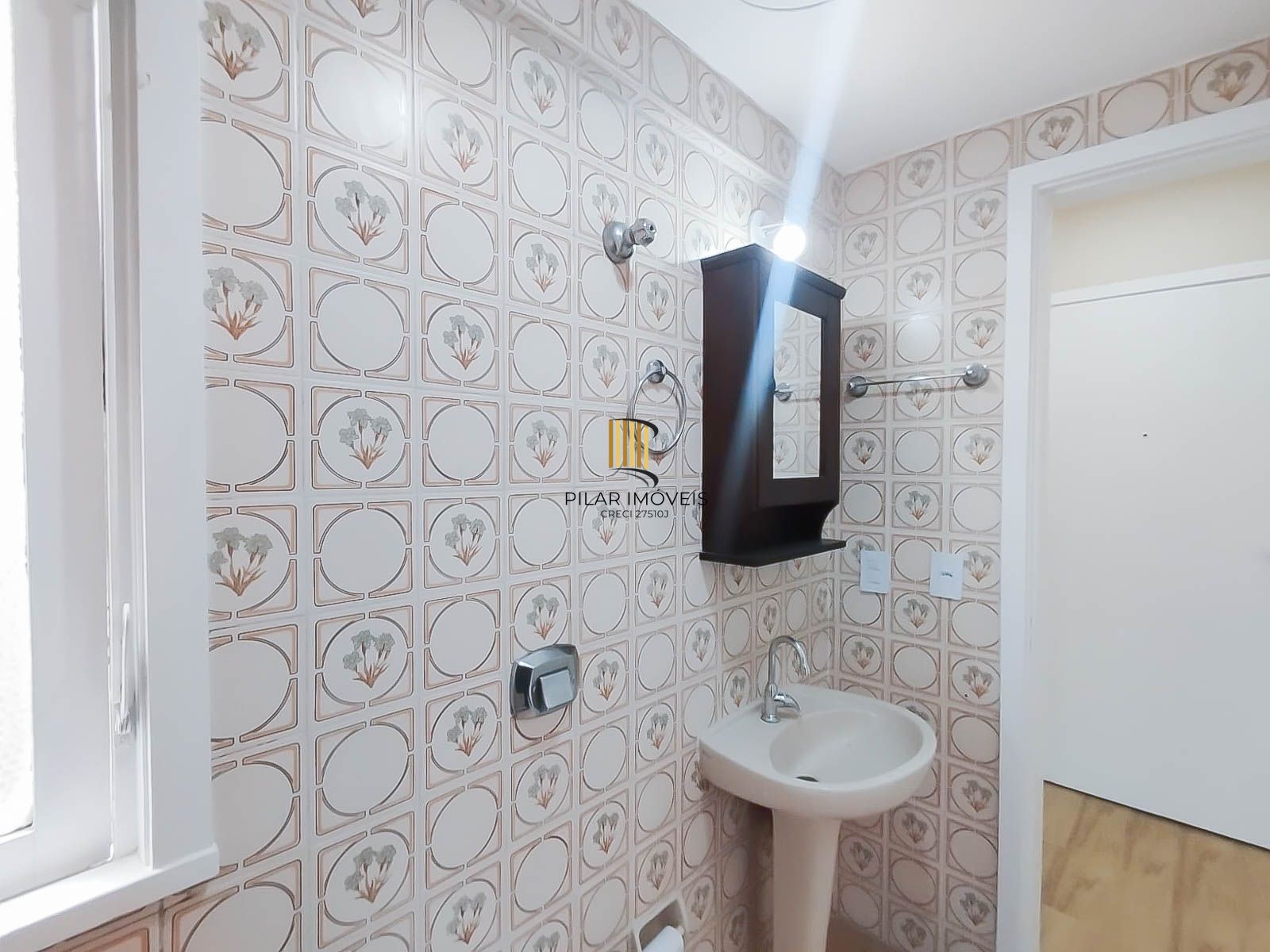 Apartamento Reformado na Rua da República – Ótima Vista e Iluminação Natural