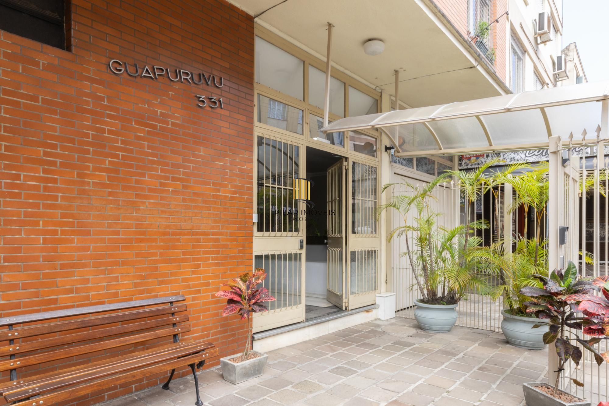 🏡 Apartamento 2 Dormitórios na Cidade Baixa – Reformado e Mobiliado