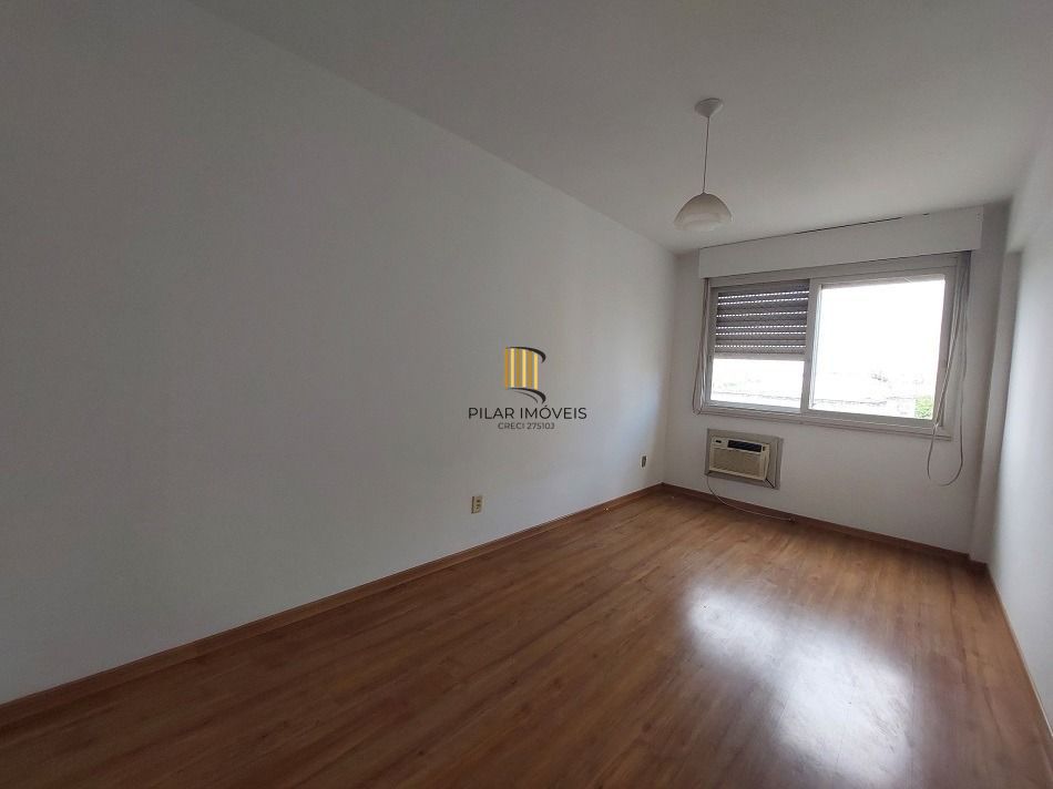 AMPLO APARTAMENTO 1 DORMITÓRIO COM VAGA COBERTA