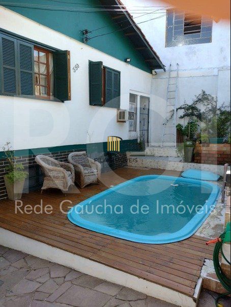 Casa à venda com 3 quartos e garagem 2 carros!