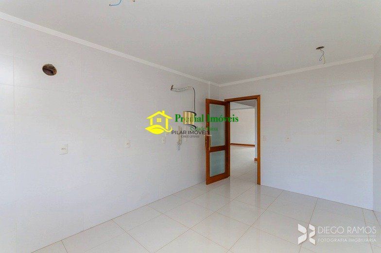 Casa Condominio para Venda - 395m², 3 dormitórios, sendo 1 suites, 3 vagas - Cri