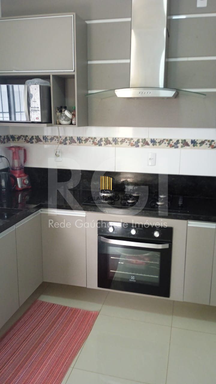 Casa para Venda - 90m², 3 dormitórios, 4 vagas - Maria Regina