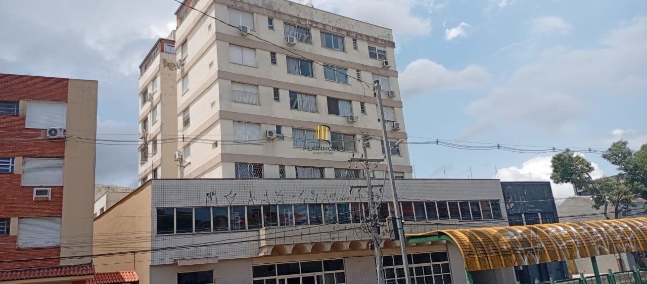 Apartamento de 02 dormitórios, de frente com elevador bairro Partenon- Porto Ale