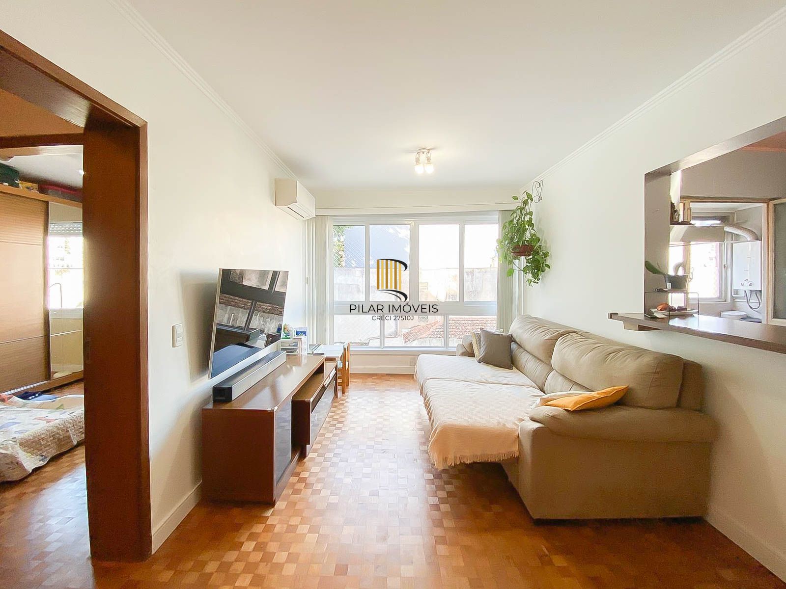 Apartamento 2 Dormitórios com Suíte, Closet, Escritório e Garagem no Rio Branco - Pilar Imóveis