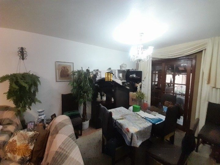 Casa 3 dormitórios para venda no bairro Hípica Condomínio Jardins do Prado.