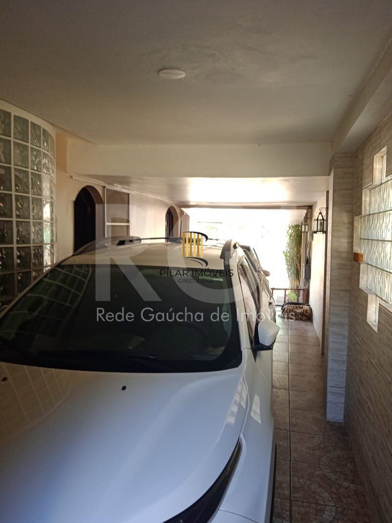 Casa para Venda - 750m², 6 dormitórios, sendo 3 suites, 4 vagas - Partenon