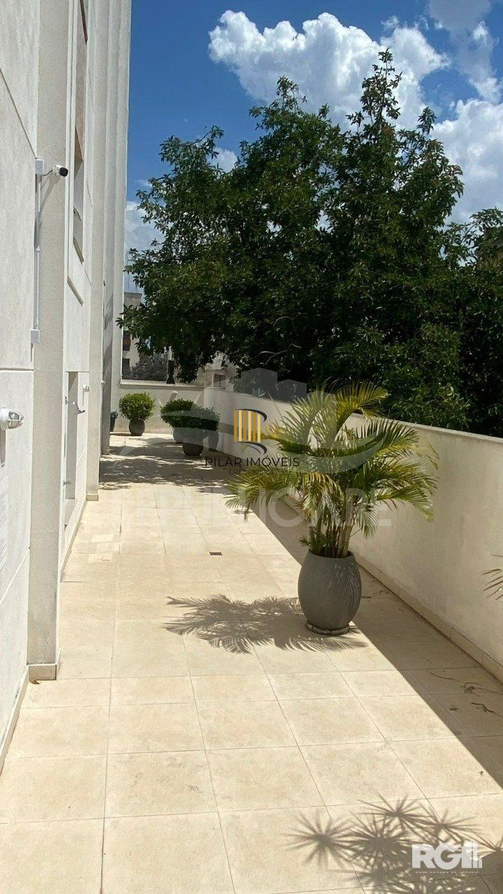 Apartamento de 1 quarto com suíte, mobiliado e 1 vaga de garagem na Cidade Baixa. - Cód. RP390362