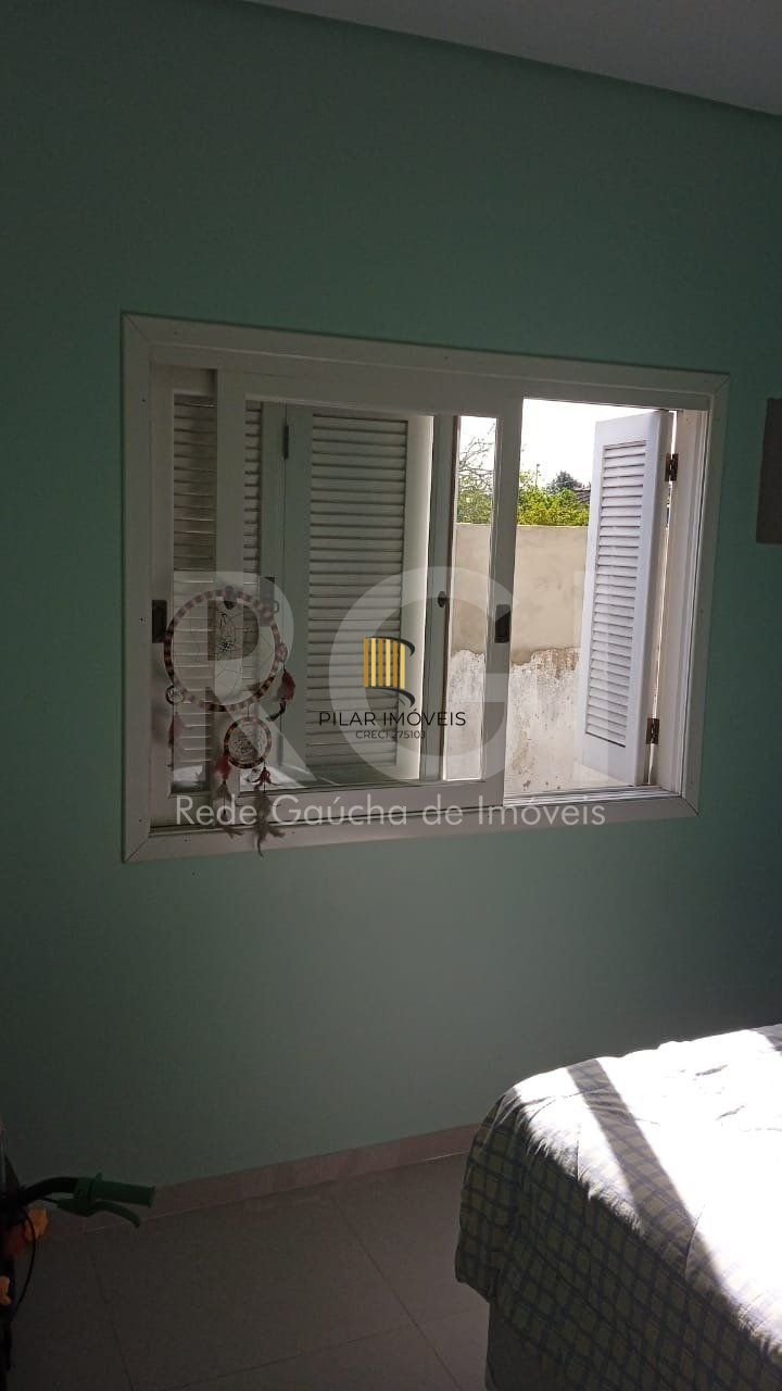 Casa para Venda - 90m², 3 dormitórios, 4 vagas - Maria Regina