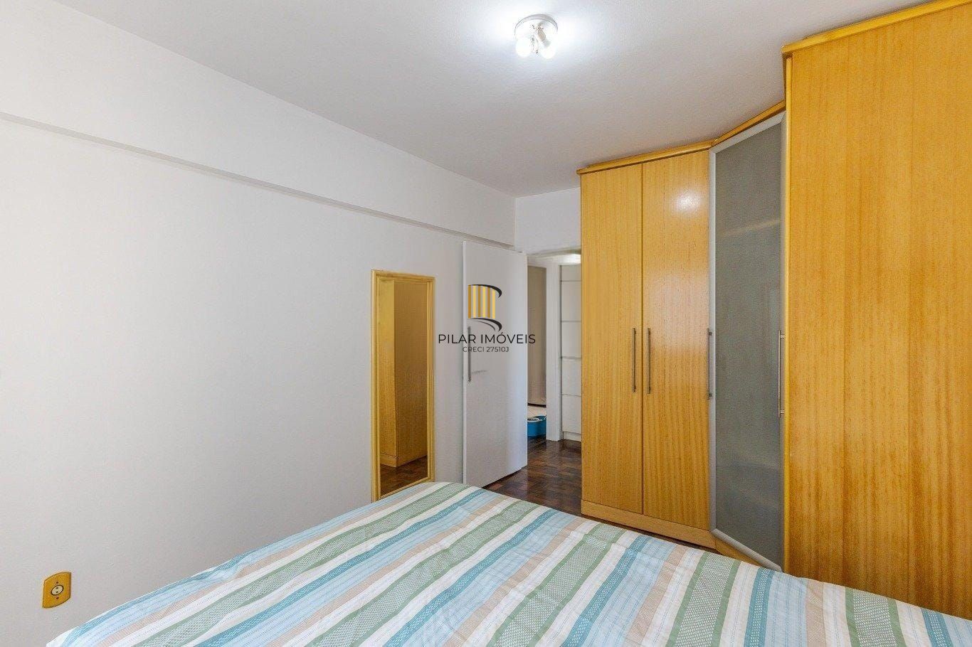 Apartamento mobiliado à venda na General Salustiano – 1 dormitório, 45m², prédio com elevador