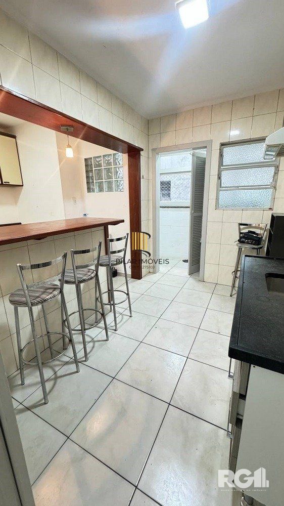 APARTAMENTO DE 3 DORMITÓRIOS COM VAGA DE GARAGEM NO CENTRO HISTÓRICO.