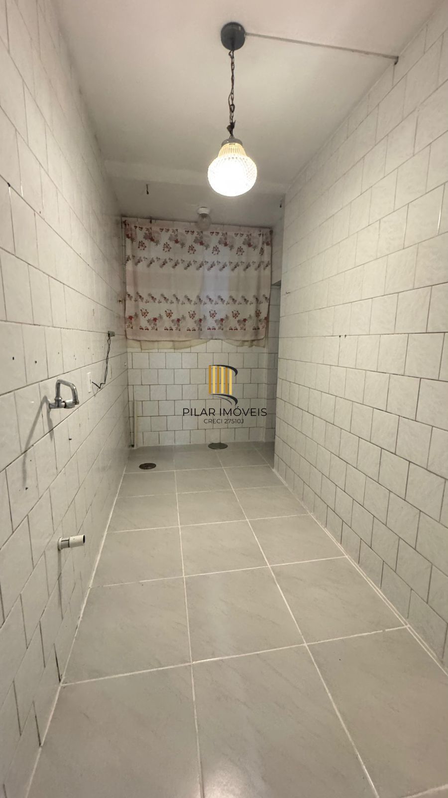 Apartamento 2 dormitórios no bairro Azenha