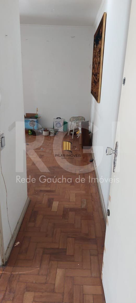 Apartamento com 3 quartos, 2 banheiros, desocupado e 1 vaga!