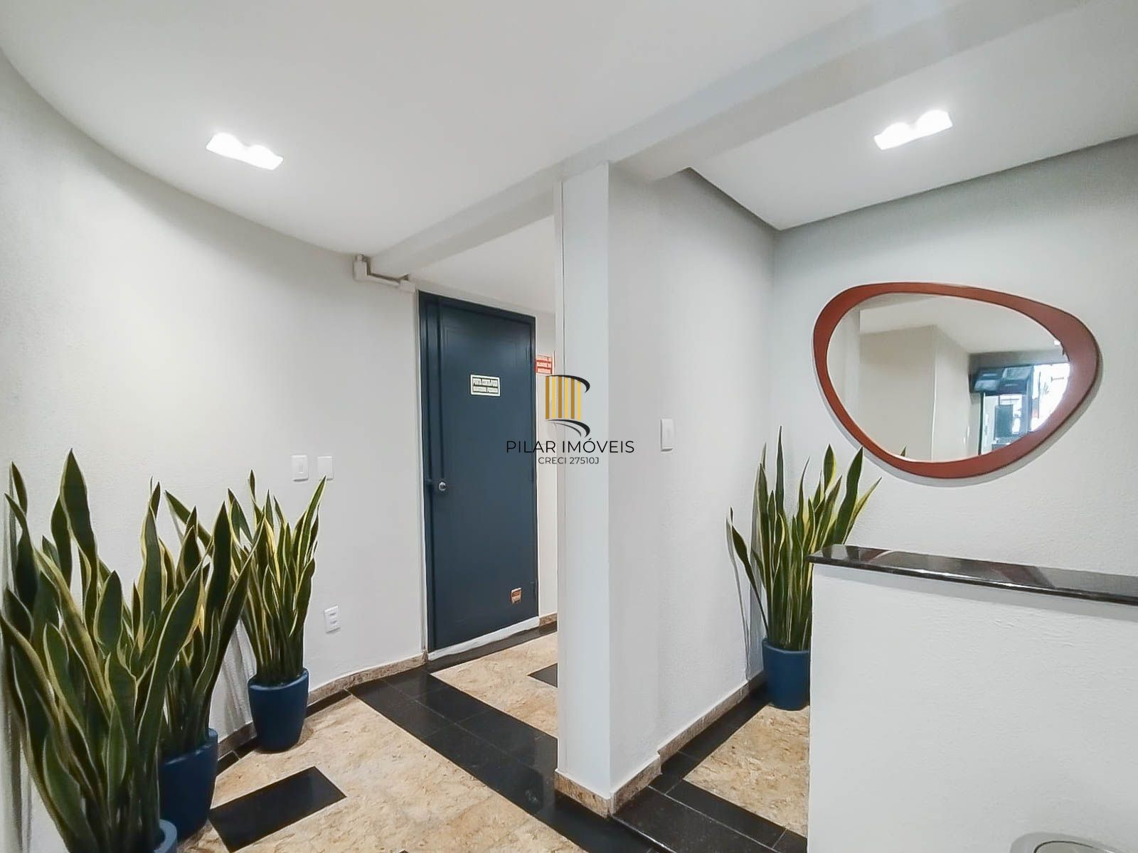 Apartamento Reformado na Rua da República – Ótima Vista e Iluminação Natural